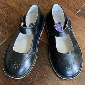 Girls sz 11 black dress shoes